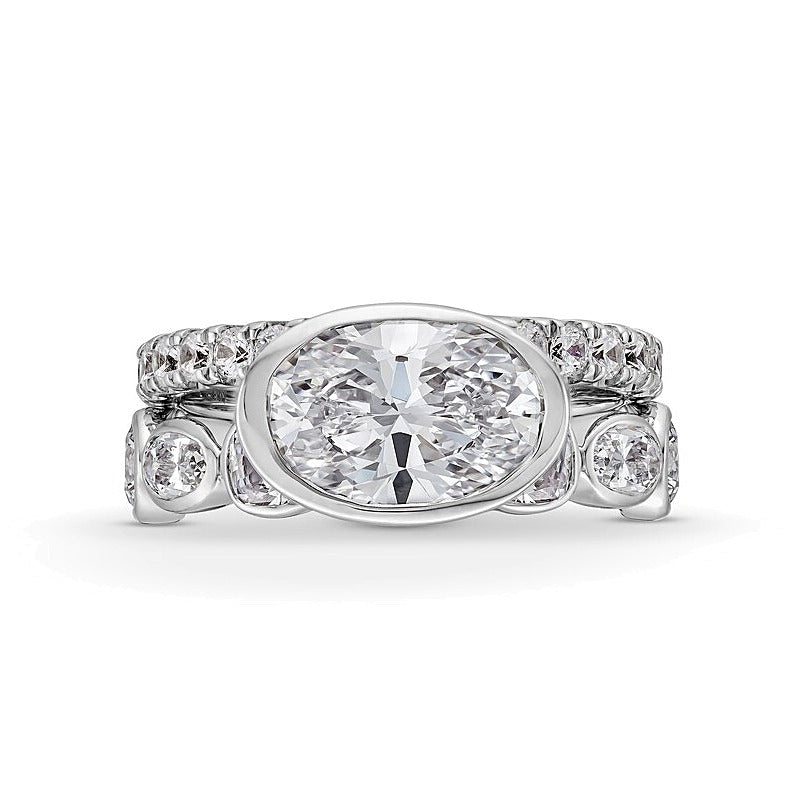 5.75 ct. Gesamtgewicht Labordiamant-Brautset mit Diamanten im Oval-, Rund- und Smaragdschliff in 14K Weißgold (F/VS2)