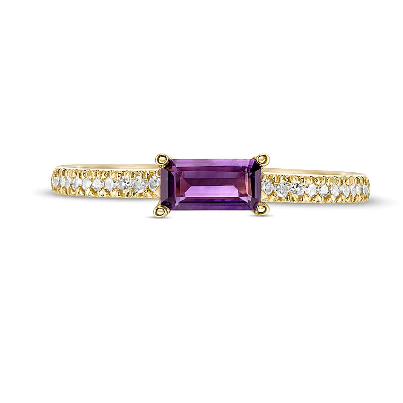 Fashion-Ring mit Amethyst im Baguette-Schliff und 0,1 ct. Gesamtgewicht Diamanten in 10K Gelbgold