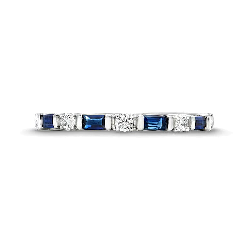 Ring mit blauen Saphiren im Baguette-Schliff und Diamanten (0,17 ct. Gesamtgewicht) im Wechsel in 10K Weißgold