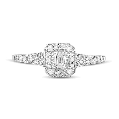 Halo-Verlobungsring mit Diamanten im Smaragdschliff 0.5 ct. Gesamtgewicht in 10K Weißgold