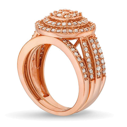 Braut-Set 1.0 ct. Gesamtgewicht mit weißen Diamanten im Kissenschliff und Rundschliff, dreireihiger geteilter Schiene, in 10K Roségold