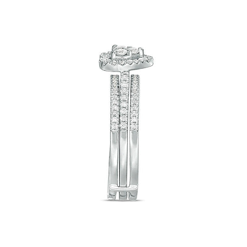 0.5 ct. Gesamtgewicht Diamant Brautset mit Herz-Rahmen dreiteilig in 10K Weißgold