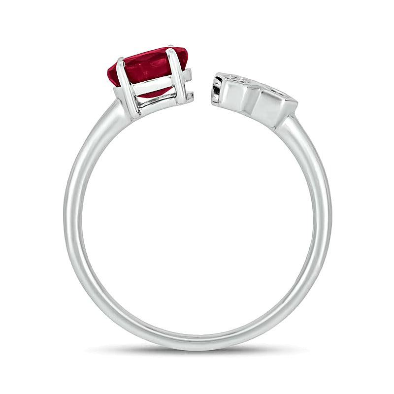Fashion-Ring mit ovalem Labor-Rubin und 0,17 ct. Gesamtgewicht Diamanten in 10K Weißgold
