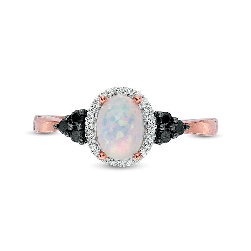 Ring mit ovalem im Labor erzeugtem Opal und behandeltem schwarzem und weißem Diamant 0,17 ct. Gesamtgewicht im Halo in 10K Roségold