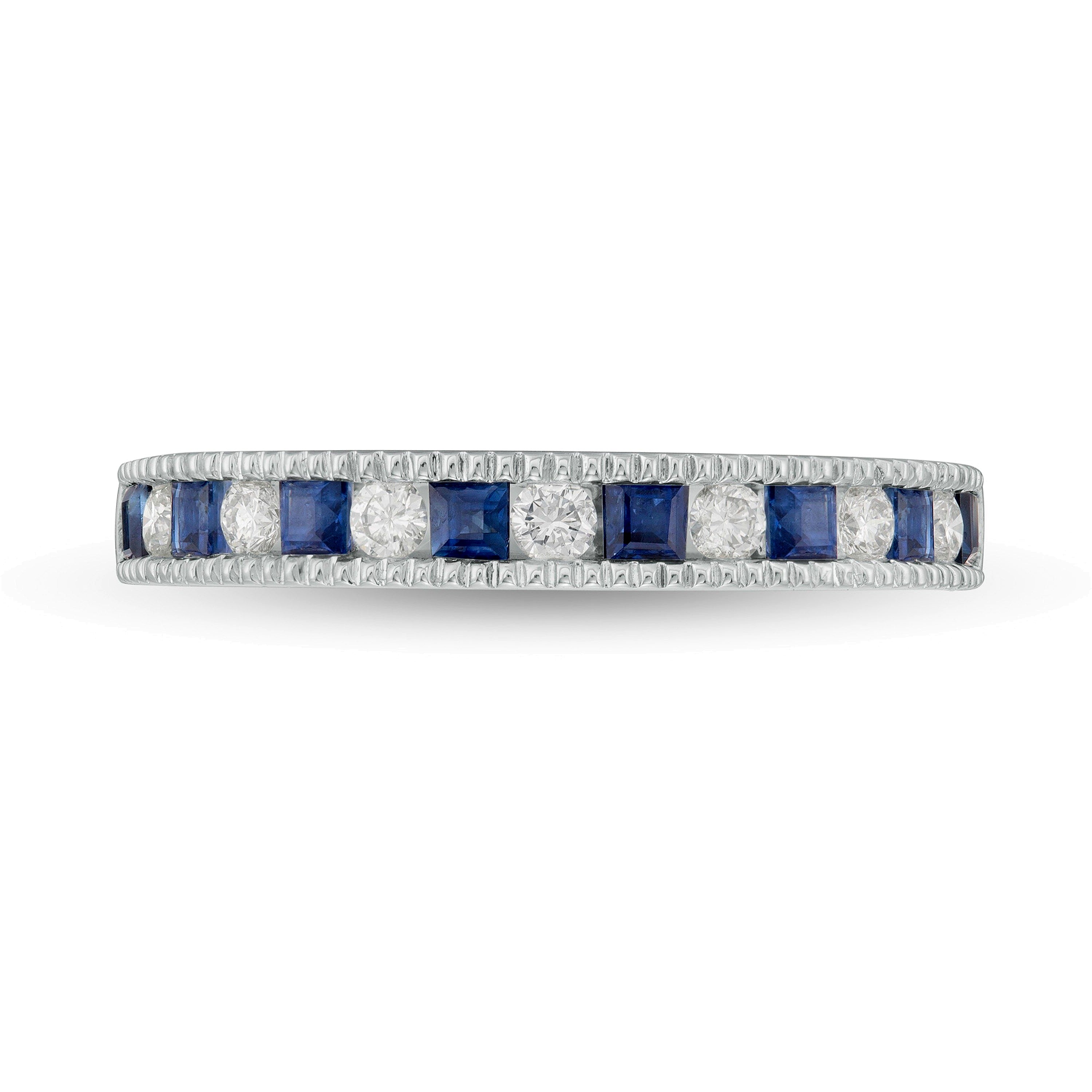 Fashion-Ring mit Princess-Saphir in Blau und Diamanten 0,2 ct. Gesamtgewicht, Milgrain-Rand, in 14K Weißgold