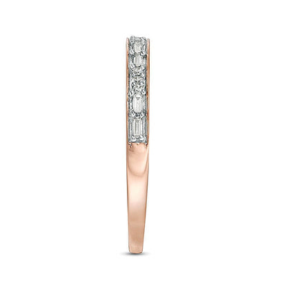 0,13 ct. Gesamtgewicht Ring mit Baguette- und runden Diamanten in 10K Roségold
