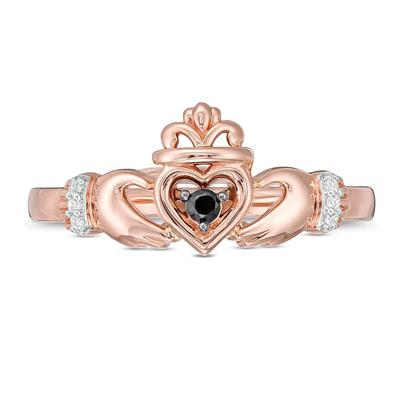 0,05 ct. Gesamtgewicht behandelter schwarzer und weißer Diamant Claddagh-Ring in 10K Roségold