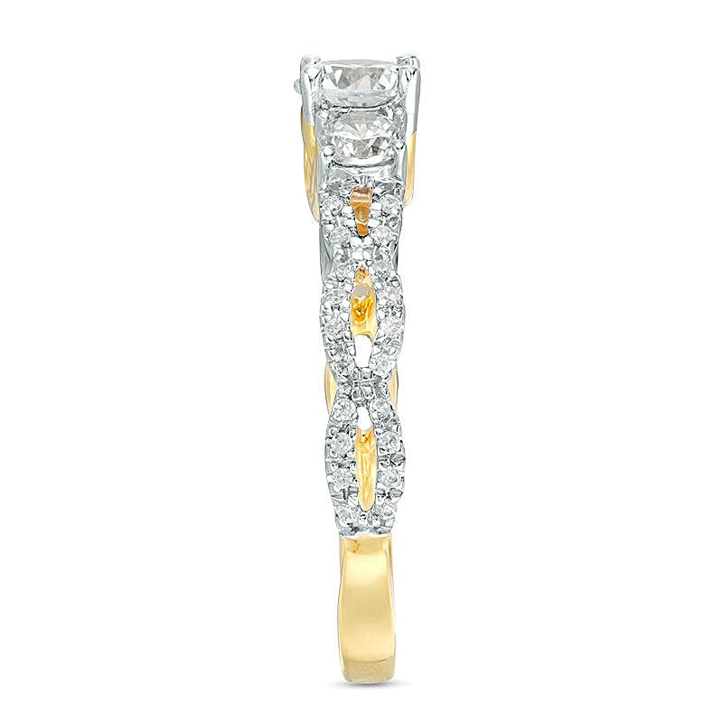 Dreistein-Verlobungsring mit Diamanten 1.0 CT. Gesamtgewicht in 10K Gelbgold