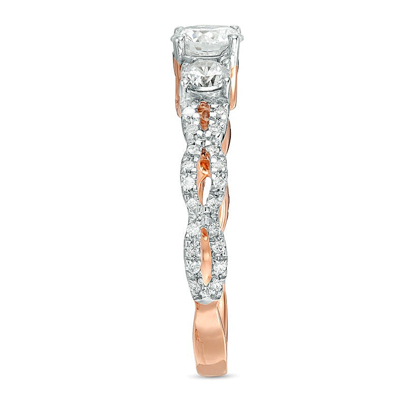 1.0 CT. TW Diamant Dreistein Verlobungsring mit Zopfmuster in 10K Roségold