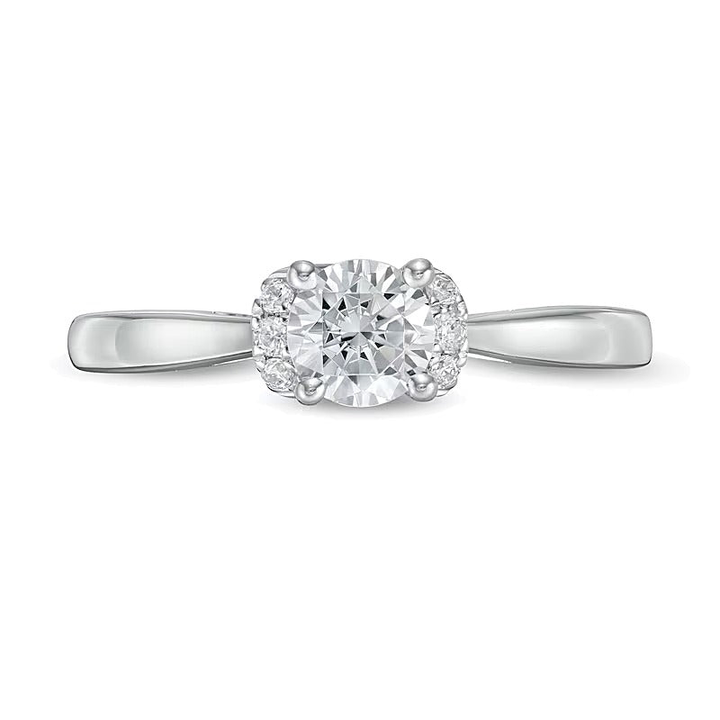 0.5 ct. Gesamtgewicht Diamant Solitär mit seitlichem Besatz Verlobungsring in 14K Weißgold (I/I2)
