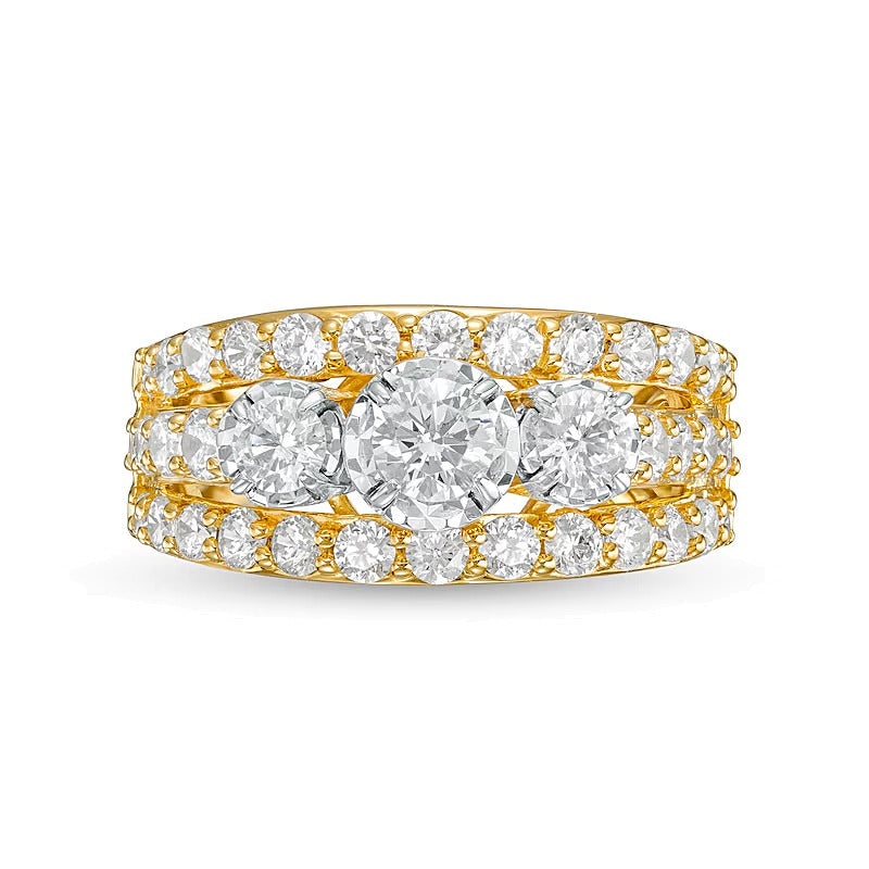 Dreistein-Verlobungsring mit weißen Diamanten in rundem Schliff, 2.0 ct. Gesamtgewicht, 14K Gelbgold