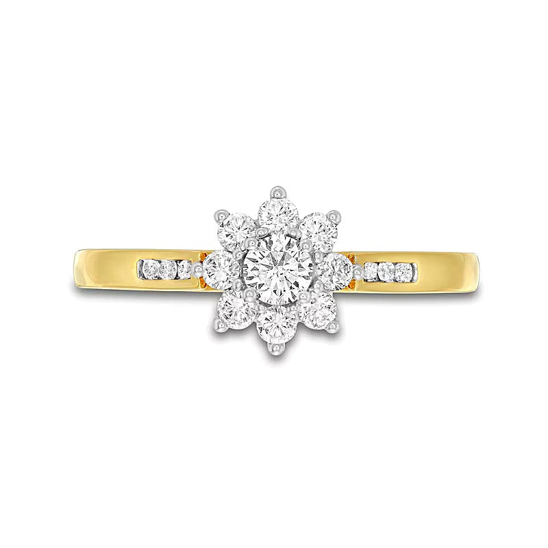 0.5 CT. Gesamtgewicht Diamant Halo Verlobungsring mit kanalgefasster Ringschiene in 10K Gelbgold (J/I3)