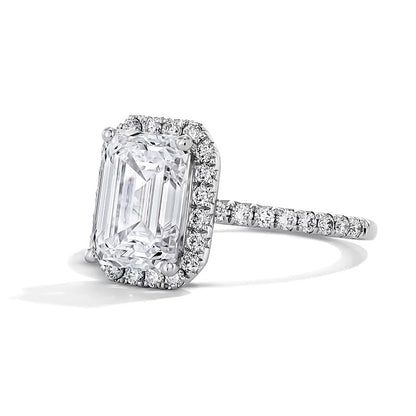 Verlobungsring mit Labordiamanten im Smaragdschliff, Halo, 3.5 ct. Gesamtgewicht, 14K Weißgold (F/VS2)