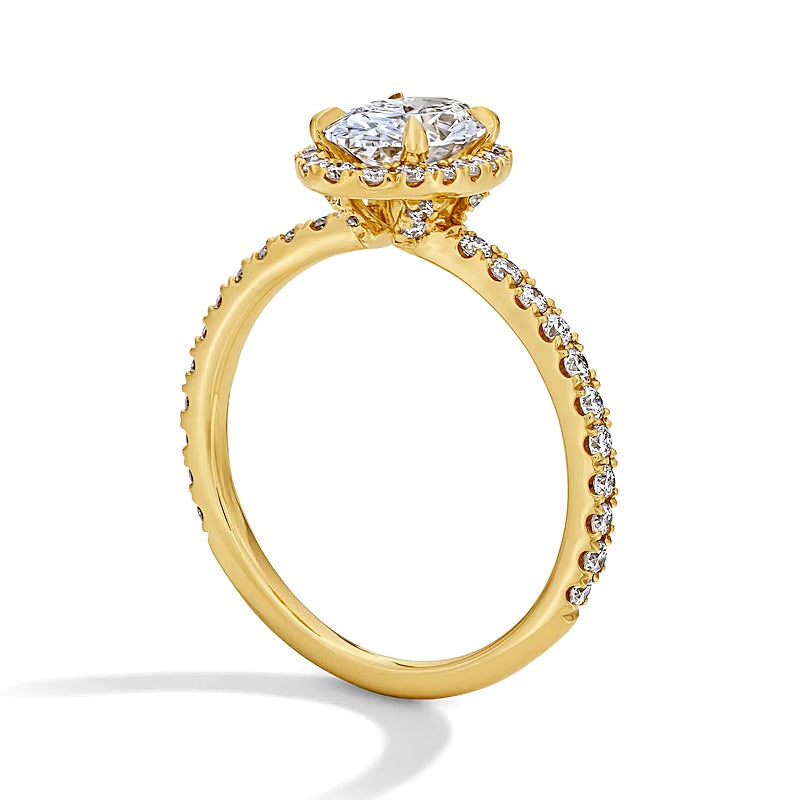 Halo-Verlobungsring mit ovalem Labordiamant 1.5 ct. Gesamtgewicht in 18K Gelbgold (D/IF)