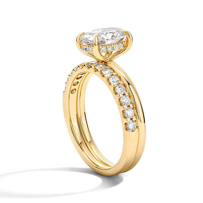 2.0 ct. Gesamtgewicht Braut-Set mit Labordiamanten in Oval- und Rundschliff in 14K Gelbgold (F/VS2)