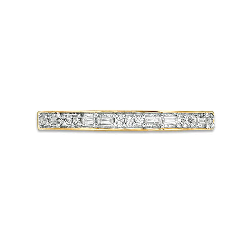 Ring mit Baguette- und rundem Diamant 0.13 ct. Gesamtgewicht in 10K Gelbgold für Damen