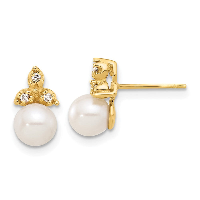 14K Gelbgold 5-6mm Knopf Süßwasser Zuchtperle Und.06 Karat Diamant Ohrstecker