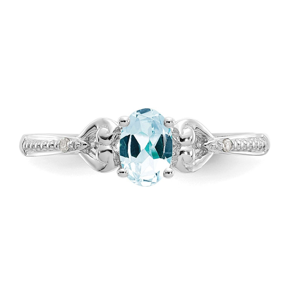 14K Weißgoldring mit ovalem Aquamarin und natürlichen Diamanten