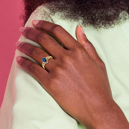 10-Karat-Gelbgold-Ring mit Saphir und echtem Diamant