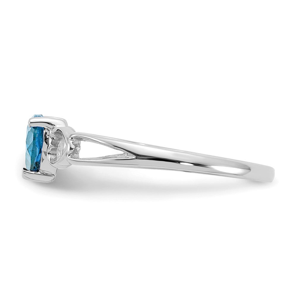 14K Weißgold Ring mit poliertem echtem Blautopas-Geburtsstein