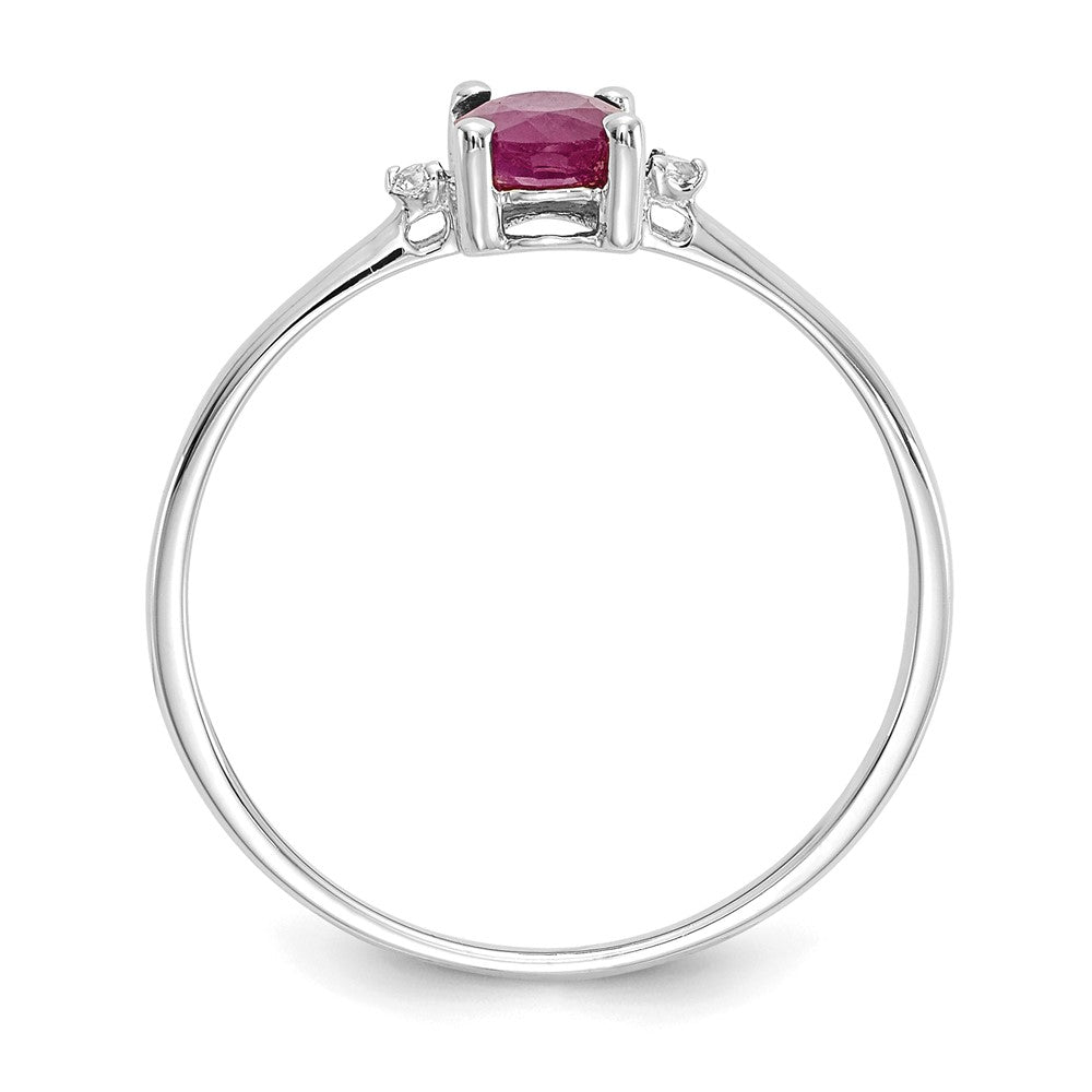 10K Weißgold Ring mit poliertem natürlichen Diamant und Rubin als Geburtsstein