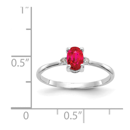 10K Weißgold Ring mit poliertem natürlichen Diamant und Rubin als Geburtsstein