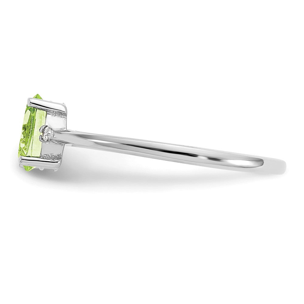 14-Karat-Weißgold-Ring mit Diamant und Peridot-Geburtsstein, poliert