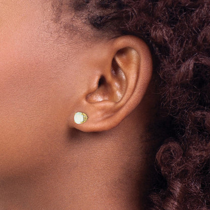 10K Gelbgold polierte Ohrstecker mit Labordiamant und Opal – Tiara Collection