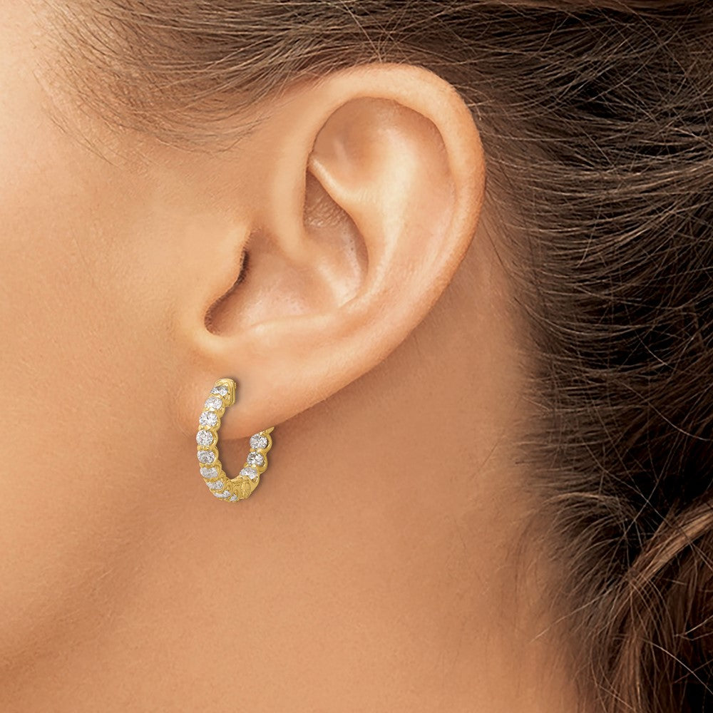 14K Gelbgold 1.41 Karat Diamant In/out Creole mit Sicherheits Verschluss Ohrringe