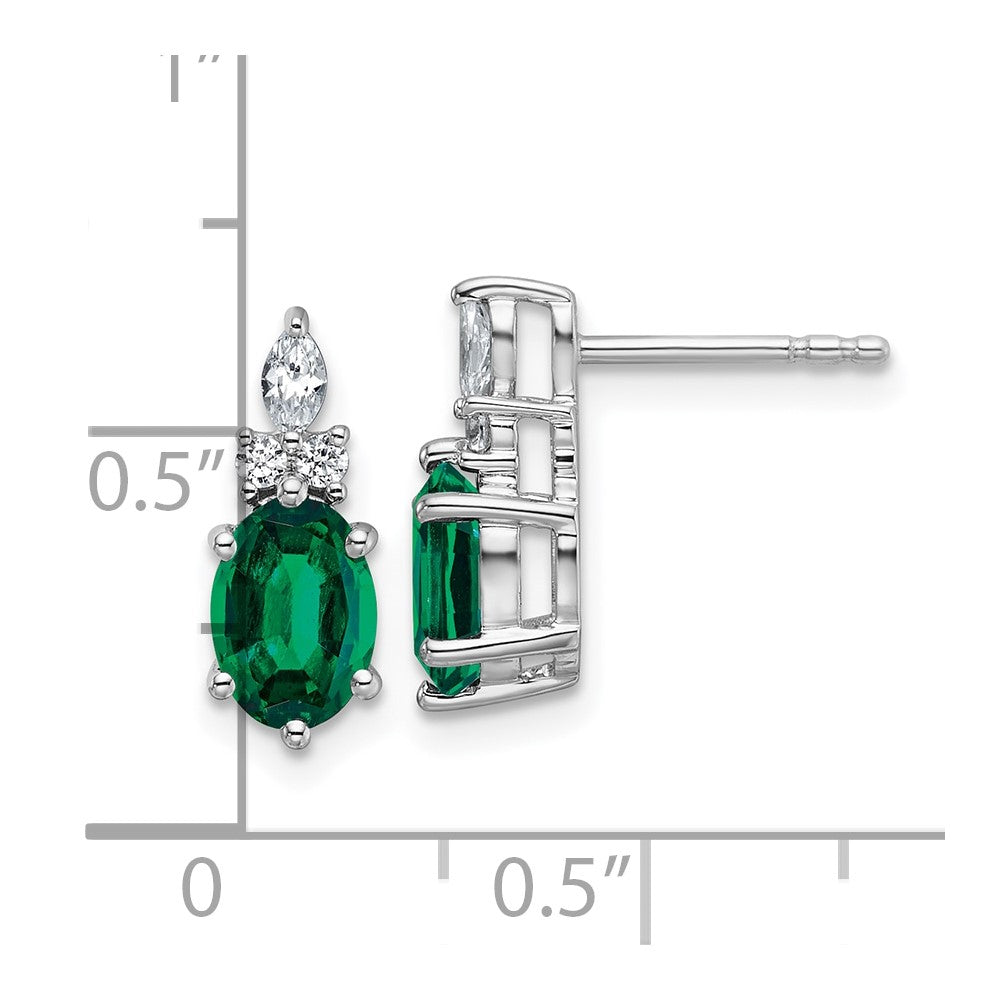 14K Weißgold Ohrstecker mit Diamanten und ovalem 7x5 mm laborgezüchtetem Smaragd (Mai-Geburtsstein)