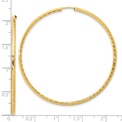 14K Gelbgold 2.00x55mm Poliert und Satiniert Diamantiert Endlos Röhre Creolen