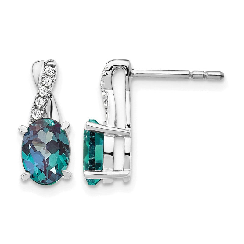 Ohrringe aus 14K Weißgold mit 7x5 ovalem laborgezüchtetem Alexandrit (Juni) und Diamant