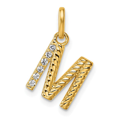 14K Gelbgold Charm mit gedrehtem Buchstaben M und 0,05 ct. Diamant