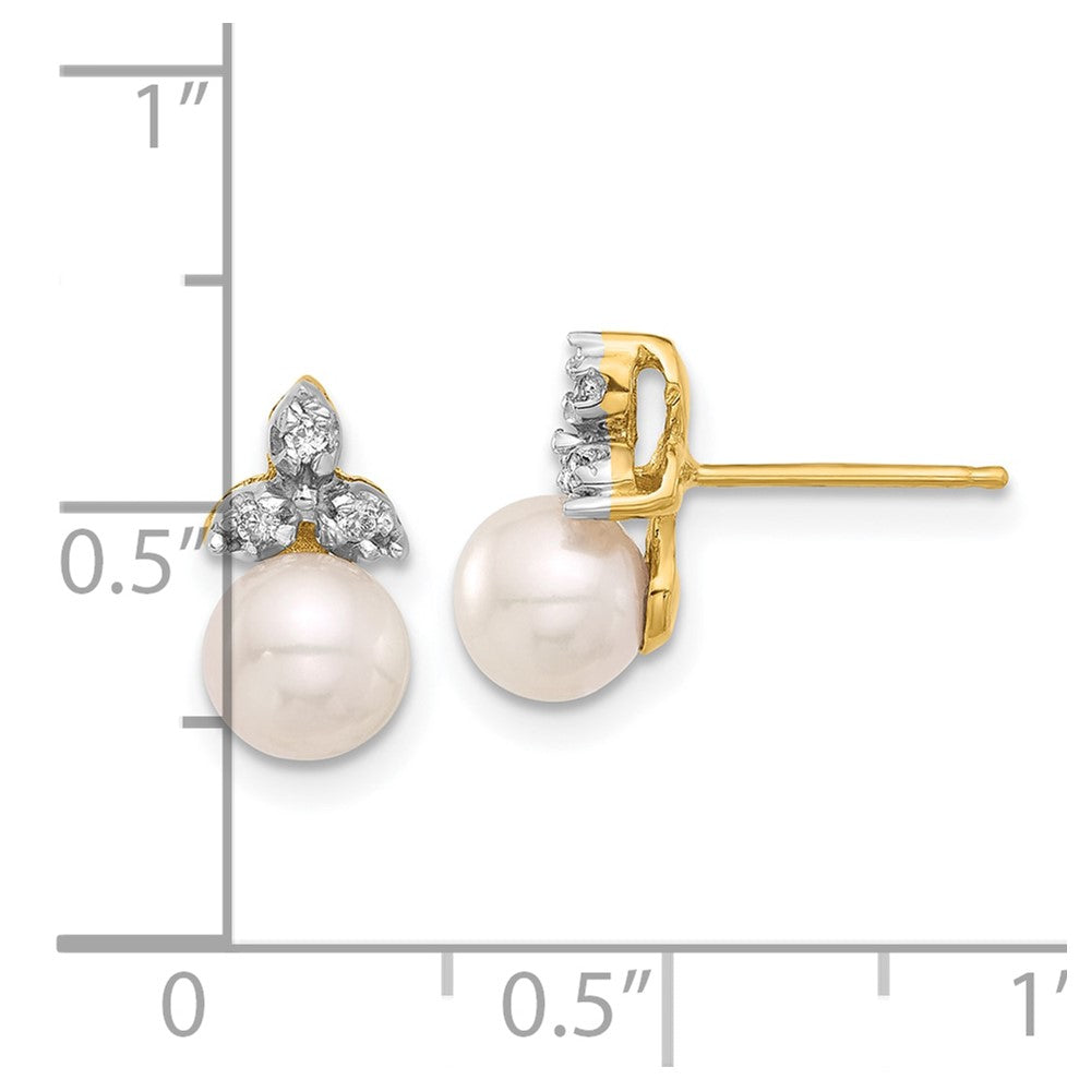 14K Gelbgold 5-6mm Rund Süßwasser Zuchtperle Und.06 Karat Diamant Ohrstecker