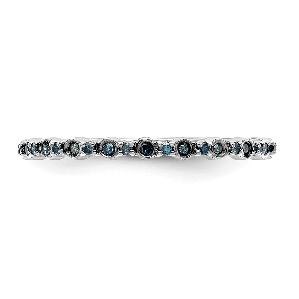 14K Weißgold Ehering mit 0,10 ct. blauen Diamanten, komplett