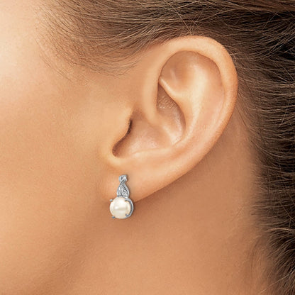 14K Weißgold Ohrstecker mit 6 mm Juni-/Süßwasser-Zuchtperle und Diamant