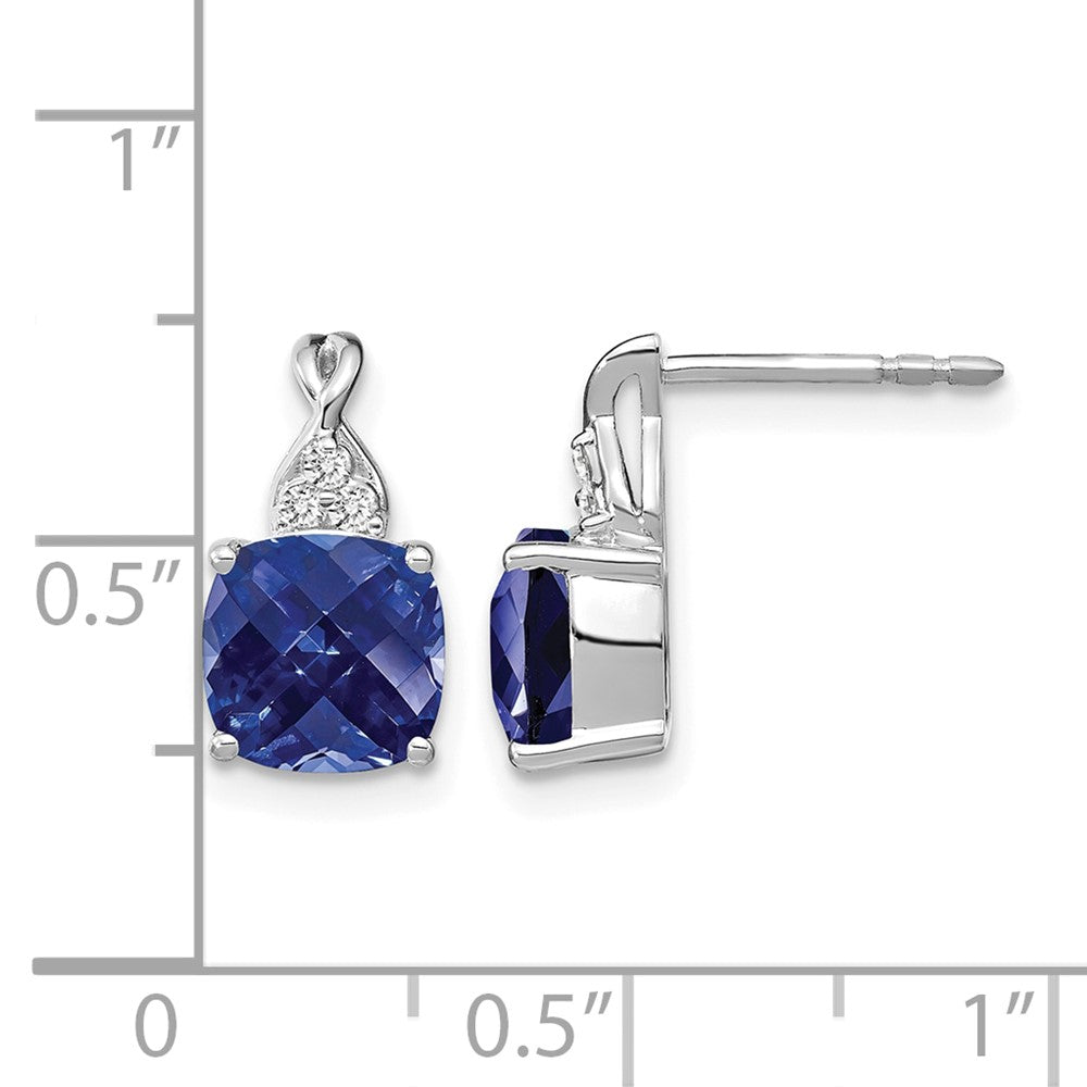 14K Weißgold Ohrstecker mit 7 mm Kissenschliff-Schachbrettmuster, Septembergeburtsstein/Laborgezüchtetem Saphir und Diamant