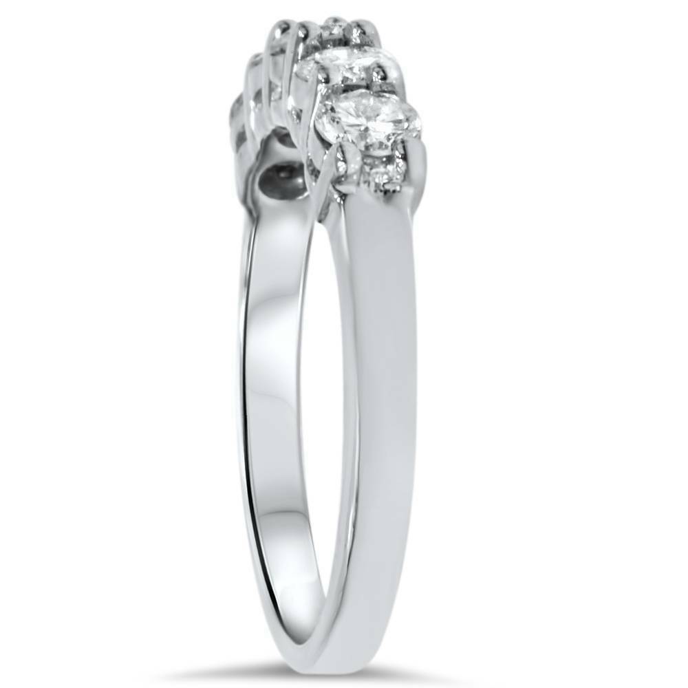 Fünf-Stein-Ring aus 585 Weißgold mit runden Diamanten, 1 ct. Gesamtgewicht, Verlobungs- und Memoire-Ring