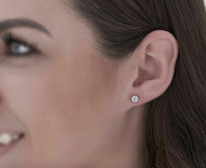 Echtes Diamant-Solitär-Set: Halskette & Ohrstecker, 0,75 ct. Gesamtgewicht, 14K Weißgold