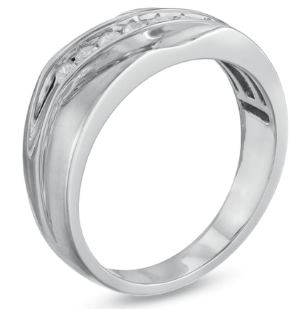 Herren-Ehering mit sieben Diamanten, 0,25 ct. Gesamtgewicht, aus 10K Weißgold