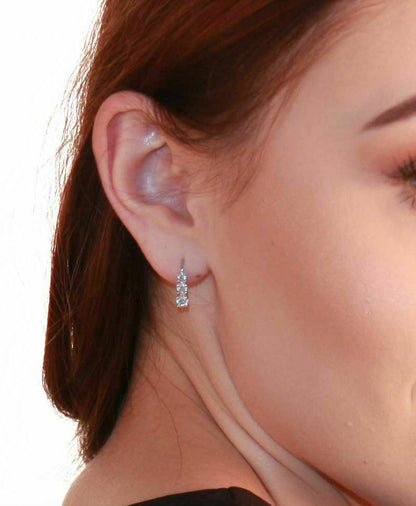 Creolen mit 3 Diamanten, 1,0 ct. Gesamtgewicht, 14K Weißgold