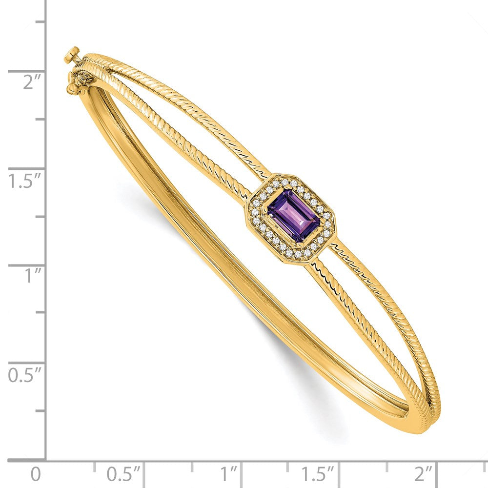 14K Gelbgold-Armreif mit Amethyst im Smaragdschliff und natürlichen Diamanten im Halo-Design