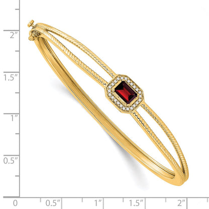 14K Gelbgold-Armreif mit Halo aus Granat im Smaragdschliff und natürlichen Diamanten