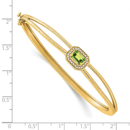 14-Karat-Gelbgold-Armreif mit Peridot im Smaragdschliff und natürlichen Diamanten im Halo-Design
