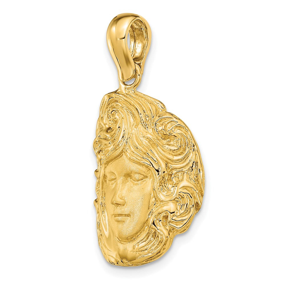14K Gelbgold Charm mit satinierter und polierter wirbelnder Haar-Frauengesicht-Motiv