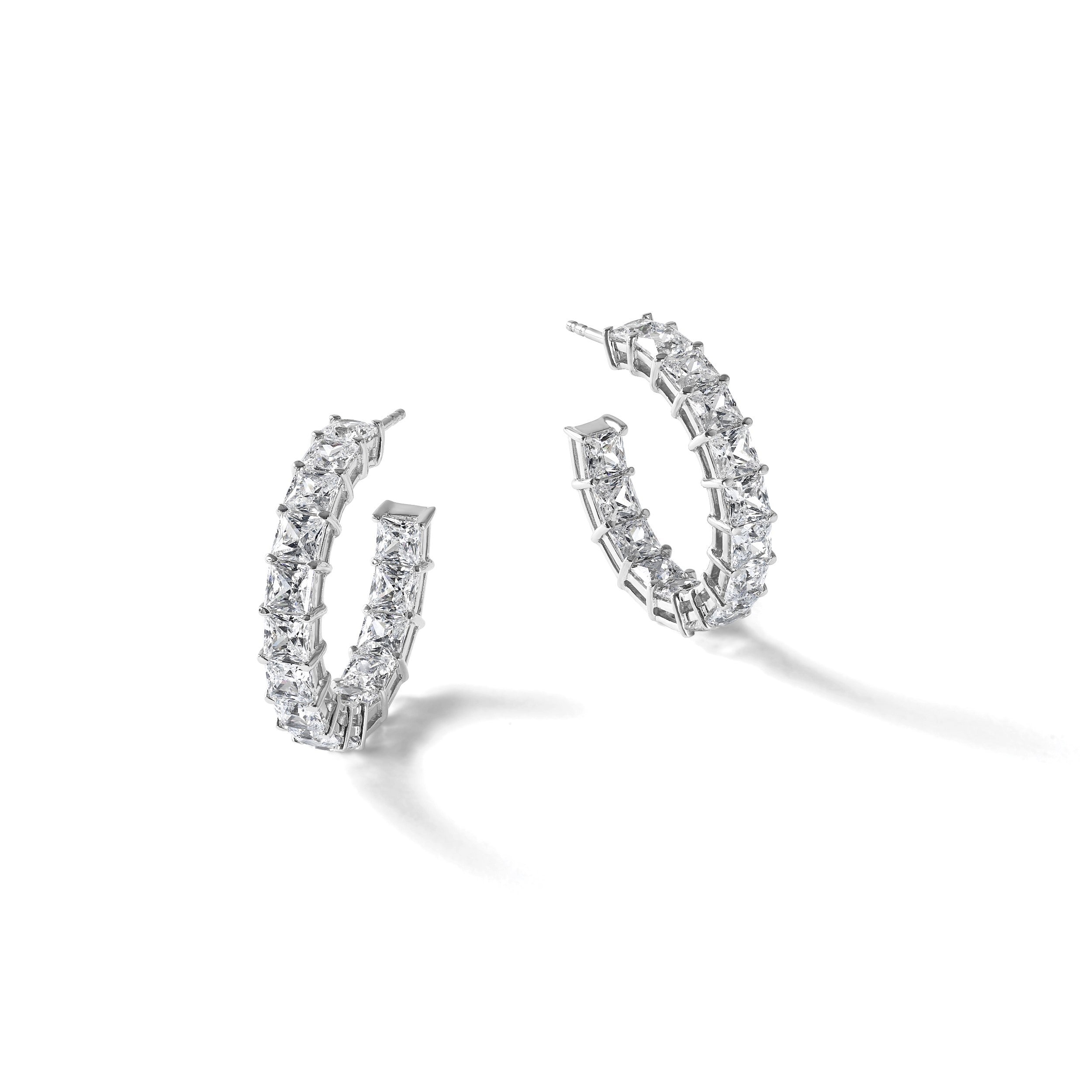 14K Weißgold Creolen mit 8,33 ct. Labor gewachsenenen Diamanten im Prinzessin-Schliff VS/SI+ G+, Innen- und Außenbesatz