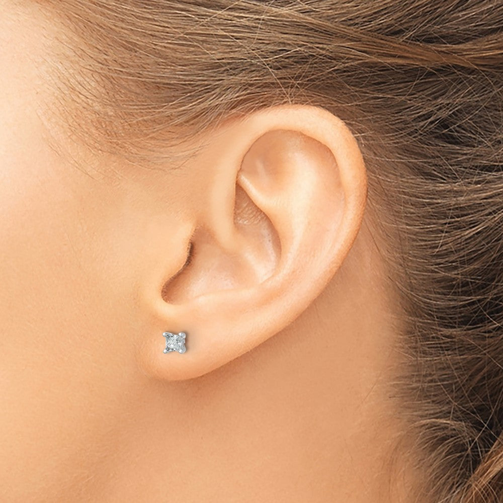 14K Weißgold 1/2 ct Im Labor Gezüchtet Diamant Vs+ F+ Princess 4 Krappen Schwer Gewicht. Ohrstecker
