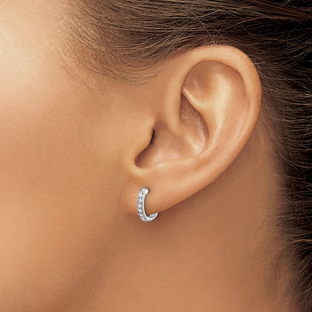 14K Weißgold Creolen mit echten Diamanten und Klappscharnier