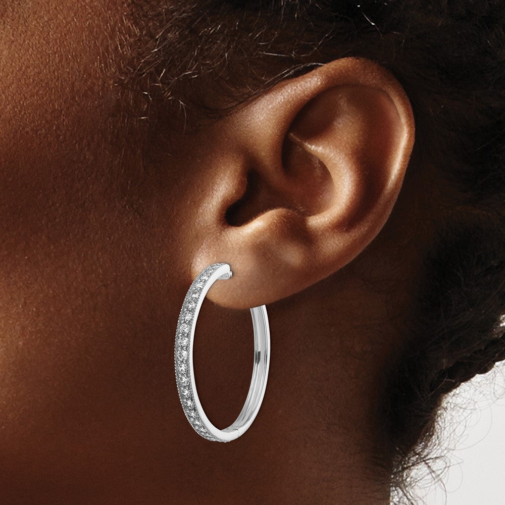 14K Weißgold Creolen mit echten Diamanten und Milgrain-Fassung, Klappscharnier
