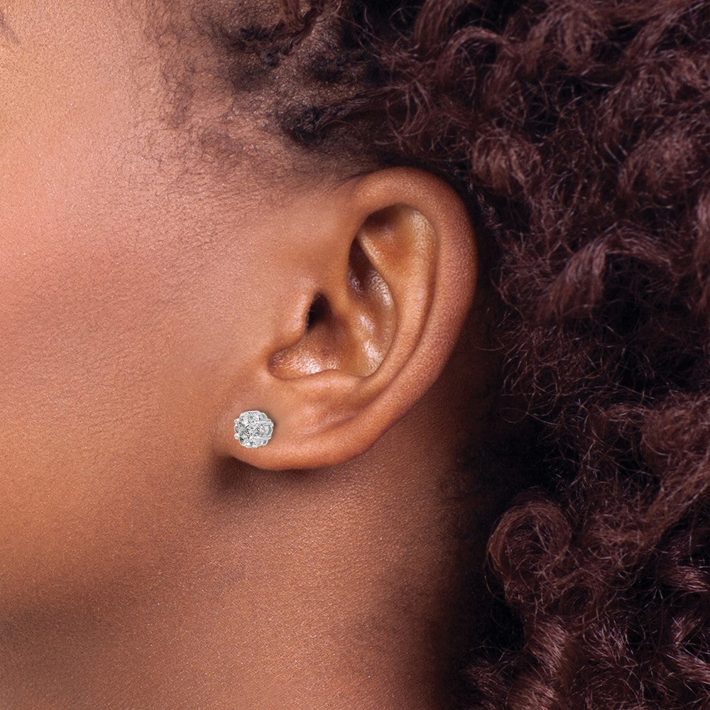 14K Weißgold Ohrstecker mit Cluster aus 0,5 ct. im Labor gezüchteten Diamanten, VS/SI+ G+